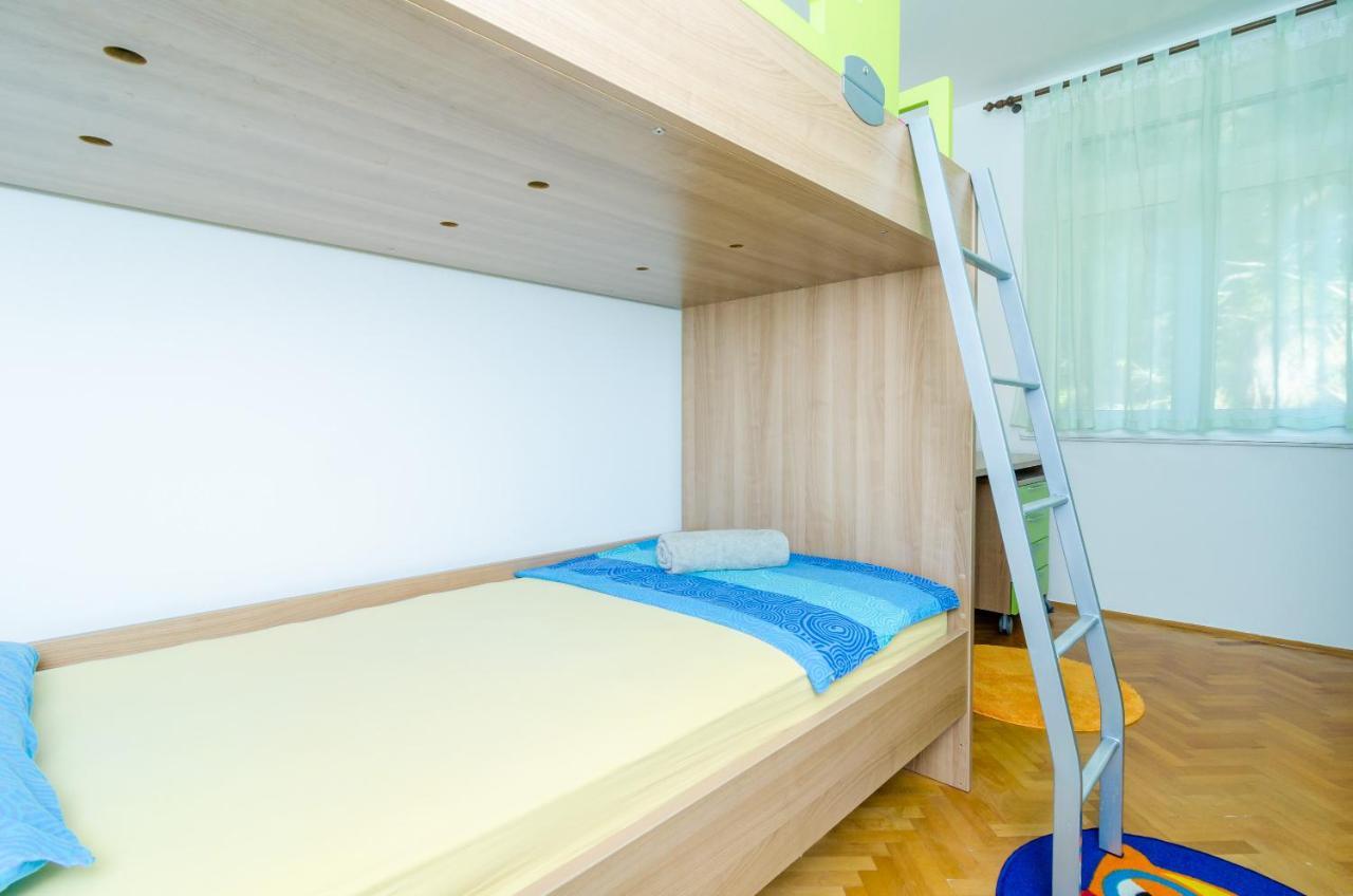Sun City Apartment Дубровник Экстерьер фото
