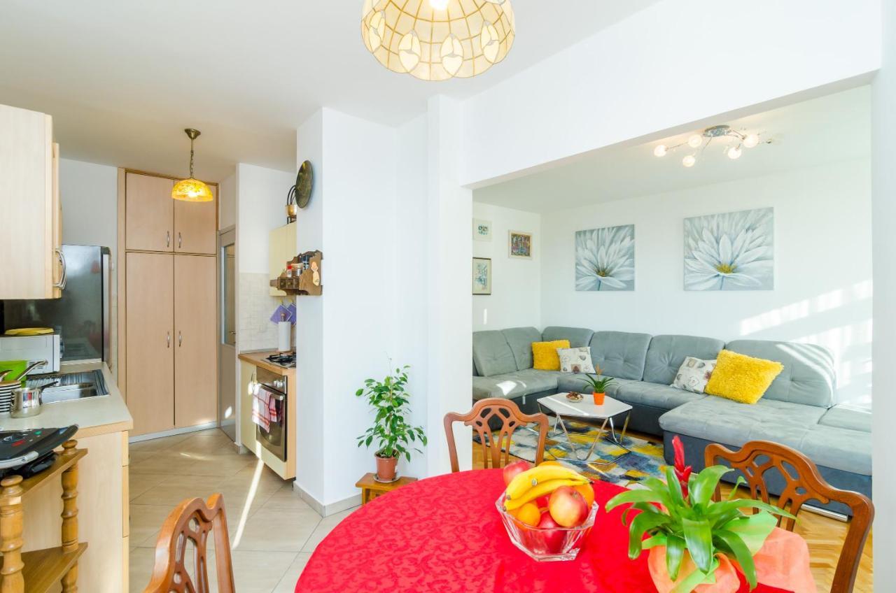 Sun City Apartment Дубровник Экстерьер фото